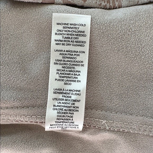 Chico's Beige Leopard Print Blazer Size 2 - Picture 14 of 15